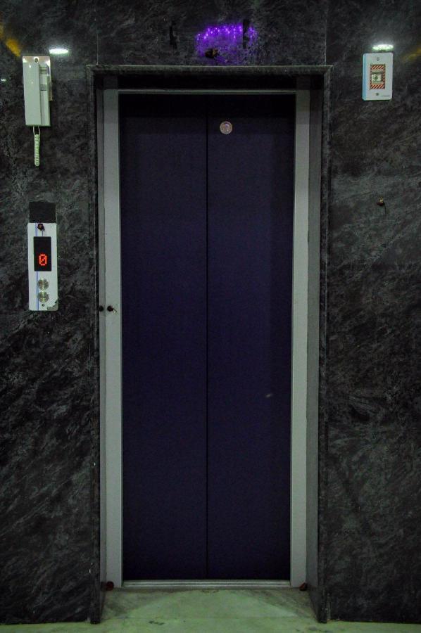 Fabexpress Prana Grande Hotel Пондичери Екстериор снимка